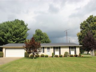 Foreclosed Home - 3581 DONEGAL DR NE, 44721