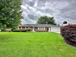 Foreclosed Home - 1720 MEADOWLAKE DR, 44883