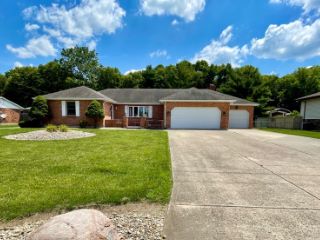 Foreclosed Home - 2972 CHICKADEE DR, 45011
