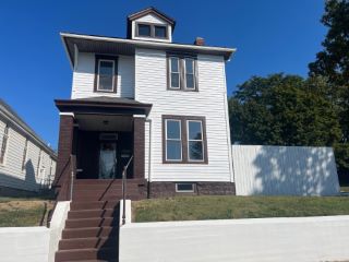 Foreclosed Home - 1340 PARRISH AVE, 45011