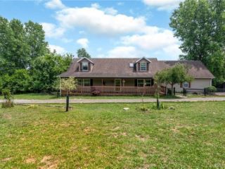 Foreclosed Home - 2200 RENEE DR, 45042