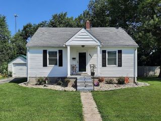Foreclosed Home - 825 CHERRY ST, 45107