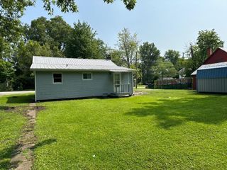 Foreclosed Home - 613 WALNUT ST, 45120