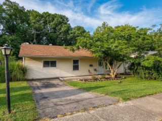 Foreclosed Home - 14 IROQUOIS DR, 45140