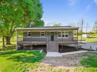 Foreclosed Home - 7701 HARTMAN RD, 45167