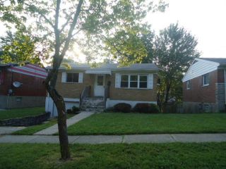 Foreclosed Home - 3008 WESTKNOLLS LN, 45211