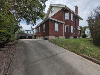 Foreclosed Home - 1823 WEYER AVE, 45212