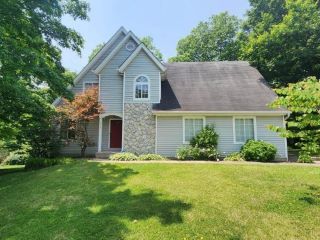 Foreclosed Home - 2067 GREENPINE DR, 45231