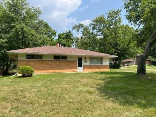 Foreclosed Home - 8600 ZODIAC DR, 45231