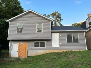 Foreclosed Home - 4668 N EDGEWOOD AVE, 45232