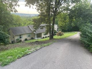 Foreclosed Home - 10815 WYSCARVER RD, 45241