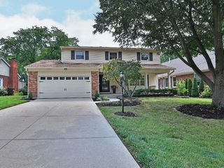 Foreclosed Home - 2110 ENDOVALLEY DR, 45244
