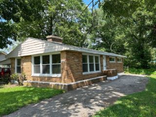 Foreclosed Home - 122 LAKESHORE DR, 45341