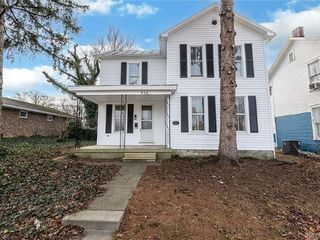 Foreclosed Home - 916 E CENTRAL AVE, 45342