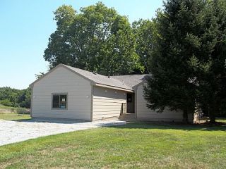 Foreclosed Home - 2874 COUNTRY SQUIRE DR, 45344