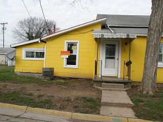 Foreclosed Home - 111 E LINCOLN ST, 45344