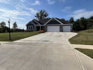 Foreclosed Home - List 100762290