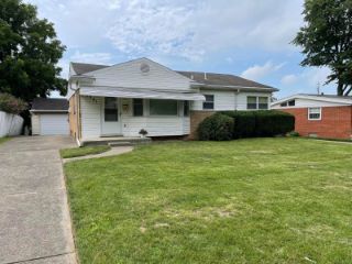Foreclosed Home - 3301 BRADDOCK ST, 45420