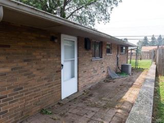 Foreclosed Home - 3569 WATERBURY DR, 45439