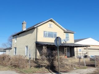 Foreclosed Home - 1902 EDWARDS AVE, 45503