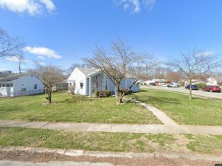 Foreclosed Home - 2030 SWEETBRIAR LN, 45505
