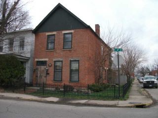 Foreclosed Home - 203 E 2ND ST, 45601