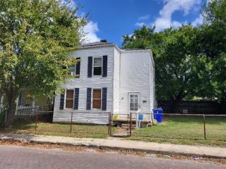 Foreclosed Home - 155 N MULBERRY ST, 45601