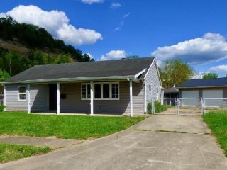 Foreclosed Home - 1501 KARIN ST, 45638
