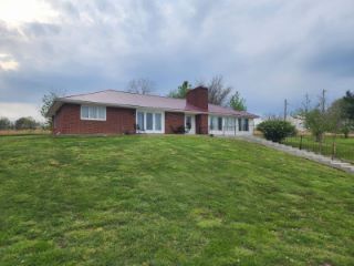 Foreclosed Home - 105 MEADOW RUN RD, 45692