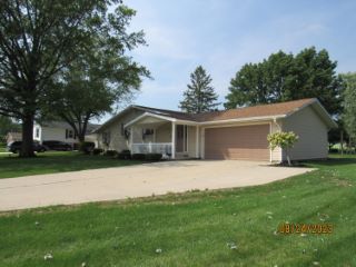 Foreclosed Home - 806 ASTER DR, 45895