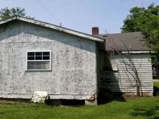 Foreclosed Home - 311 W BERRY ST, 46001