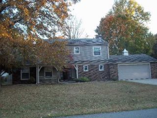Foreclosed Home - 1805 OAKWOOD DR, 46011