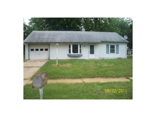 Foreclosed Home - 2204 TAMARACK RD, 46011