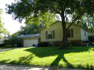 Foreclosed Home - 830 OLD ORCHARD RD, 46011