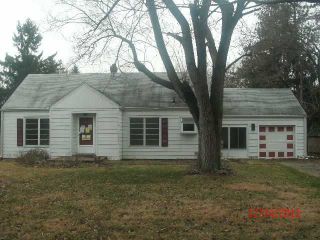 Foreclosed Home - 1105 FOREST DR, 46011