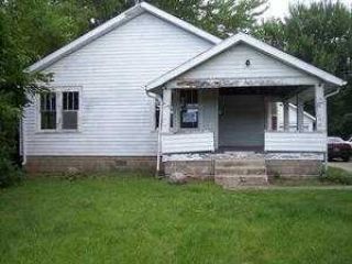 Foreclosed Home - 2518 E 10TH ST, 46012