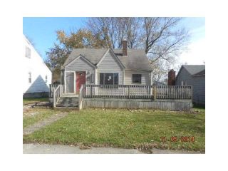 Foreclosed Home - 2210 Crystal St, 46012