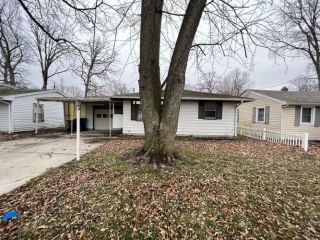Foreclosed Home - 2616 E 7TH ST, 46012