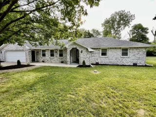 Foreclosed Home - 1492 WOODSCLIFF DR, 46012