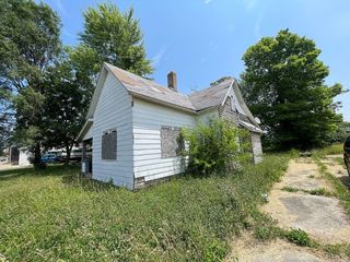 Foreclosed Home - 1814 JACKSON ST, 46016