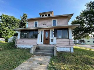 Foreclosed Home - 520 E 21ST ST, 46016