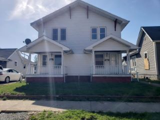 Foreclosed Home - 2105 CENTRAL AVE, 46016