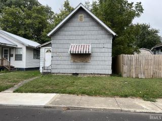Foreclosed Home - 2126 NOBLE ST, 46016