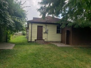 Foreclosed Home - 1022 W 1ST ST, 46016