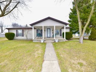 Foreclosed Home - 2740 N B ST, 46036