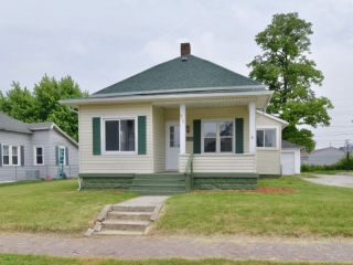 Foreclosed Home - 1318 S D ST, 46036