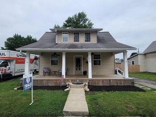 Foreclosed Home - 618 S 17TH ST, 46036