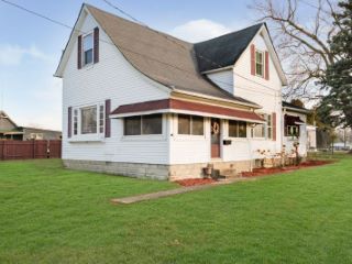 Foreclosed Home - 2409 S H ST, 46036