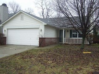 Foreclosed Home - 11140 HARRINGTON LN, 46038
