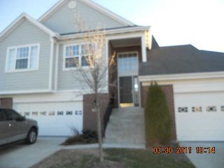 Foreclosed Home - 9573 FIRESIDE LN # C, 46038